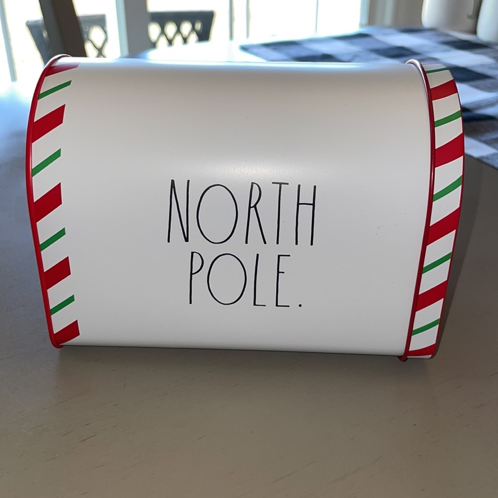 Rae Dunn North Pole Mail Box - Picture 4 of 5
